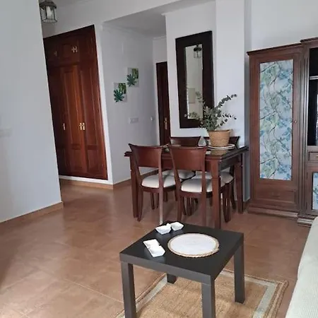Casa Pastora, La Casa Familiar
